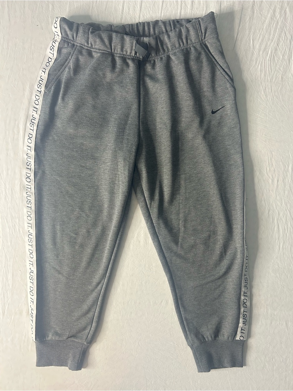 Nike Dri-FIT Just Do It Tape Jogger Sweatpants Gray Women’s Medium